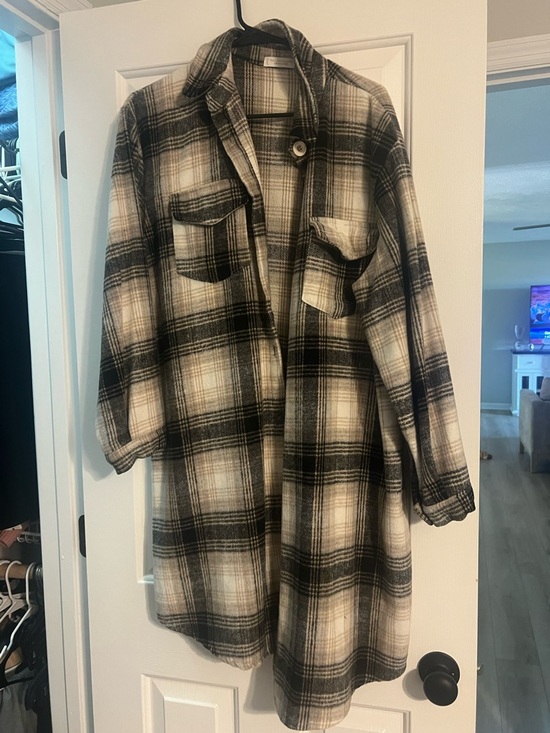 Jackets & Blazers - Plaid Longline Shacket - Black and Cream